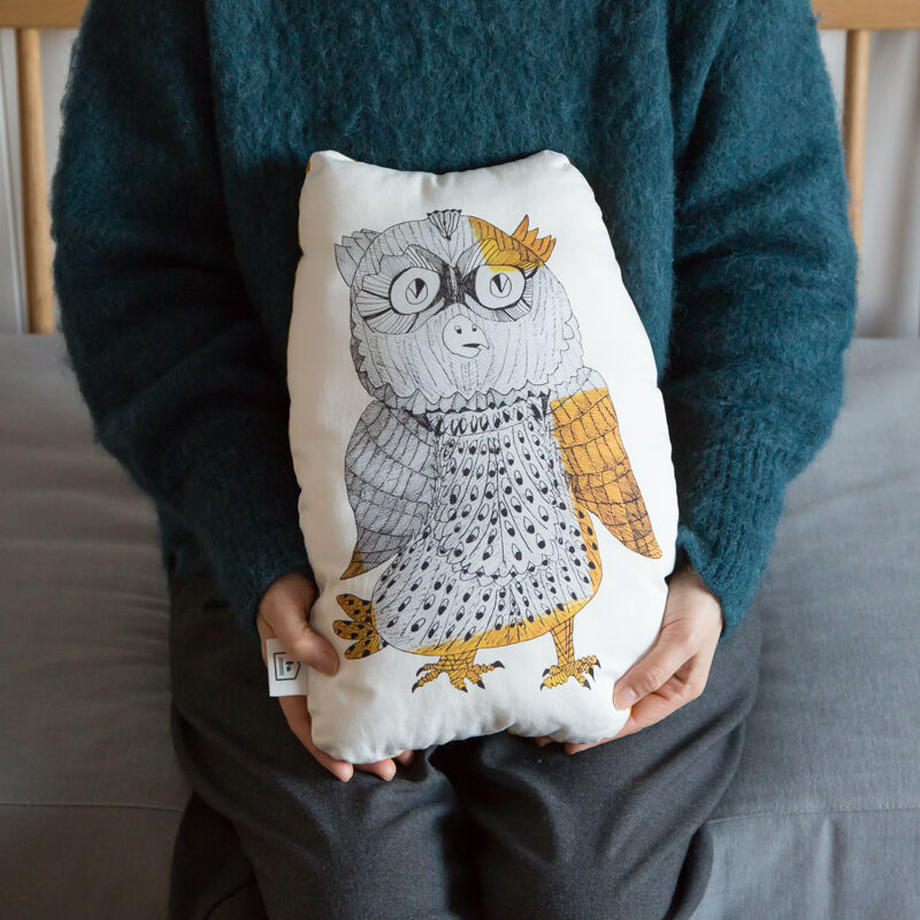 フクロウ マスタード クッション